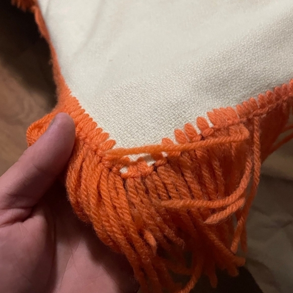 FINAL BEFORE GIFT Needlepoint Hand-.embroidered Fringed Floral bedspread blanket - Picture 9 of 11